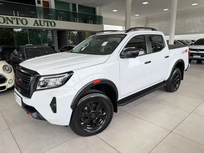 Nissan Frontier Pro4x CD 4X4 2.3 Bi-TB Die. AUT 2024