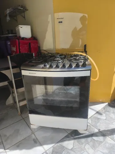 Fogão 6 bocas Brastemp semi novo