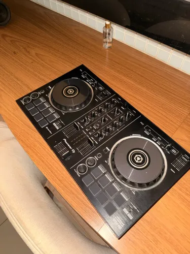 DDJ RB perfeito estado