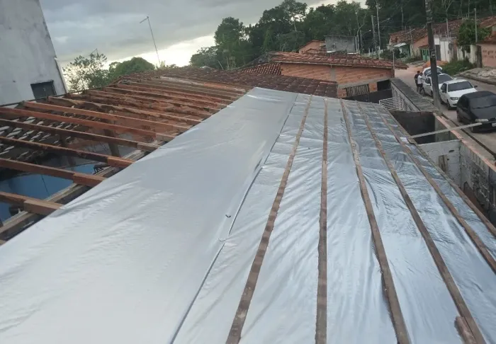 Instalação de manta térmica/telhadista