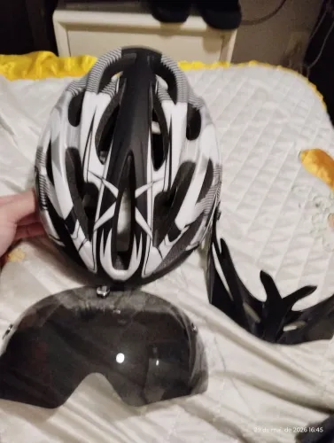 Capacete Ciclismo Com Óculos Acoplável e Quebra-vento