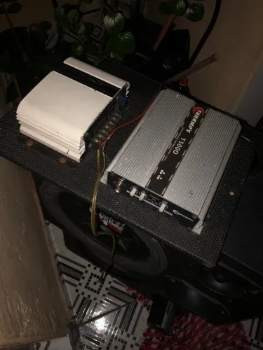 2 CAIXAS SUBWOOFER E MÓDULOS