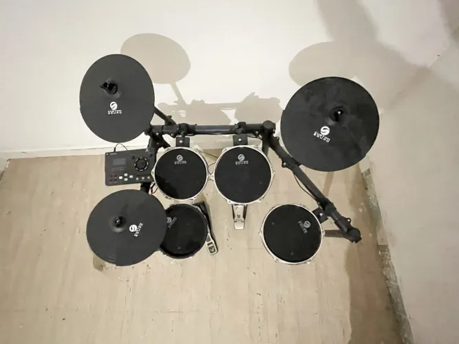 Bateria Eletrônica Completa - Pronta pra tocar! 