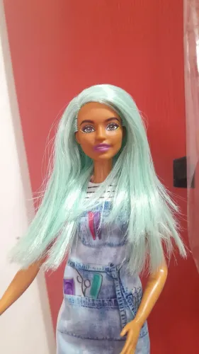 Barbie fashionista cabelo verde