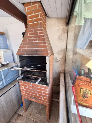 Churrasqueira pré moldada PARA RETIRAR DA CASA URGENTE 