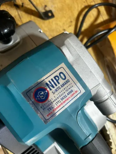 Lixadeira m9400b Makita