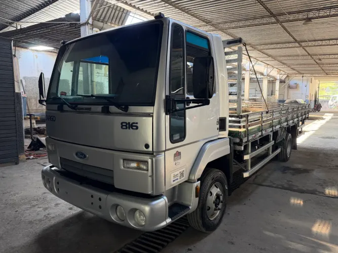 Ford Cargo 816e 2013 carroceria aberta 