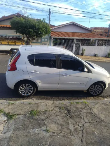 Fiat Palio Essence 1.6 Flex 16V 5P 2013
