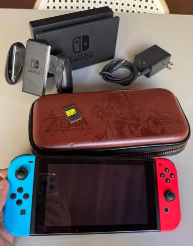 Nintendo Switch V1 Desbloqueado + Cartão 256GB + Case Zelda Temática + Completo