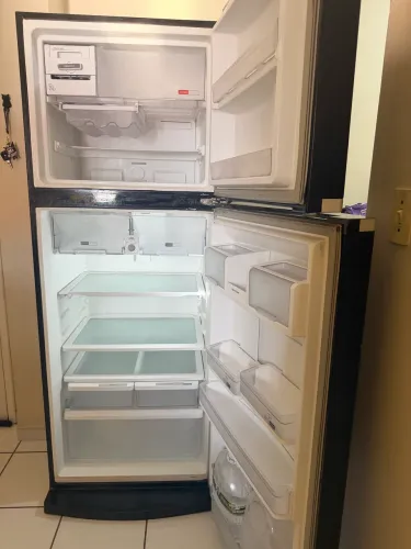 VENDO GELADEIRA BRASTEMP