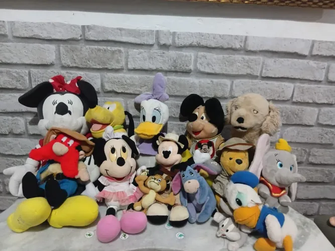 Lote de brinquedos usados