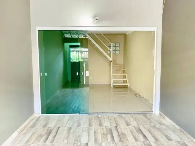 Alugo casa dúplex,condomínio 5 de julho- Itaguaí