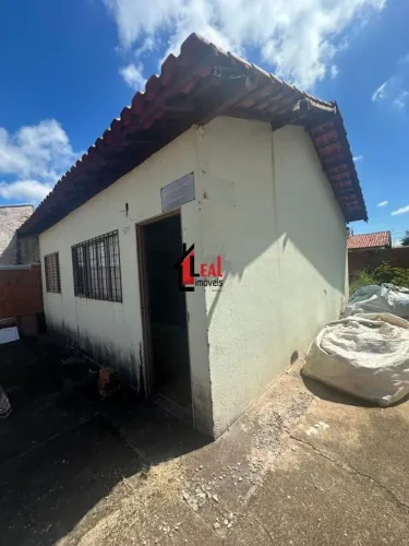 Casa para Locação em Presidente Prudente, Bela Vista I, 2 dormitórios, 1 banheiro, 1 vaga