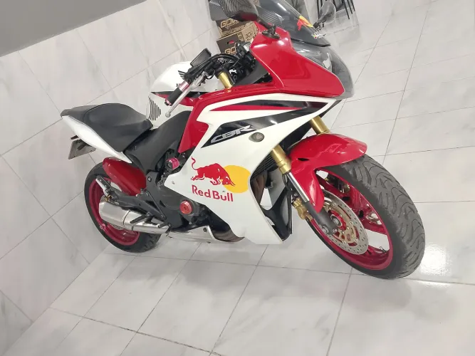 CBR 600f 2013 Extra de verdade! Único Dono!