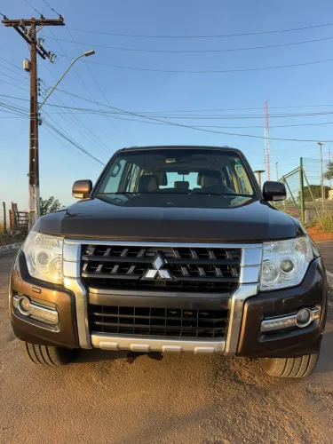 Mitsubishi Pajero HPE Full 3.2 4X4 T.i.dies. 5P AUT 2019