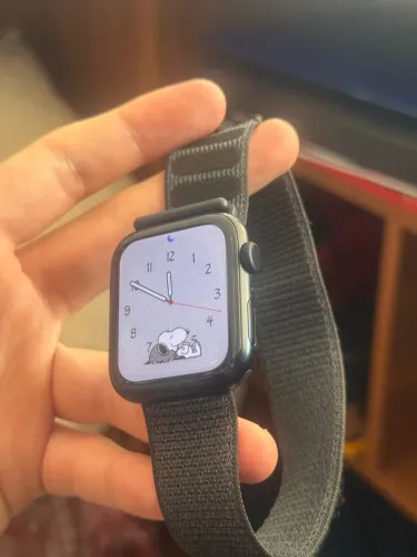 Apple Watch SE 2 44mm