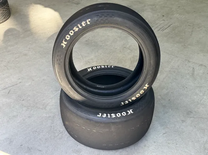 Pneu slick aro 17 Hoosier