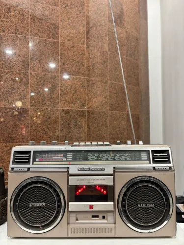 Antigo Rádio Gravador National Panasonic