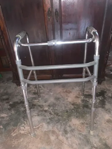 Vendo Andador Adulto