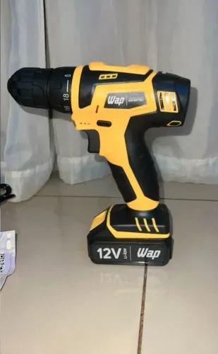 Parafusadeira e Furadeira Wap 12 V produto novo.