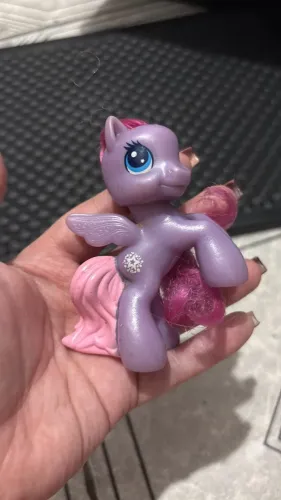 Pônei My Little Pony Lilás com Asas
