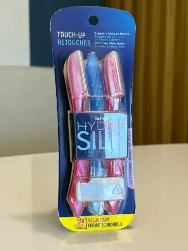 Kit Schick Hydro Silk com 9 lâminas para rosto e sobrancelha