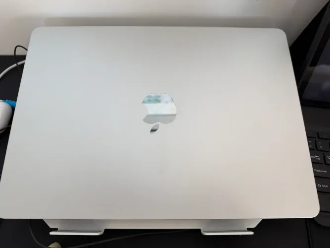 MacBook Air M4
