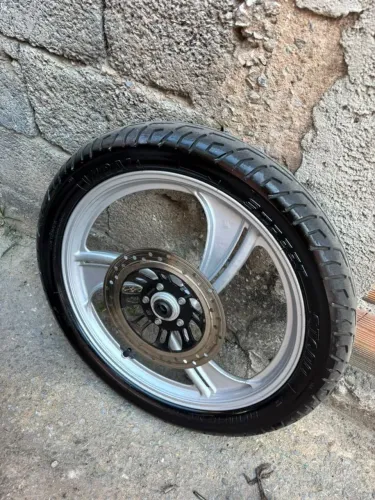 Roda dailin 