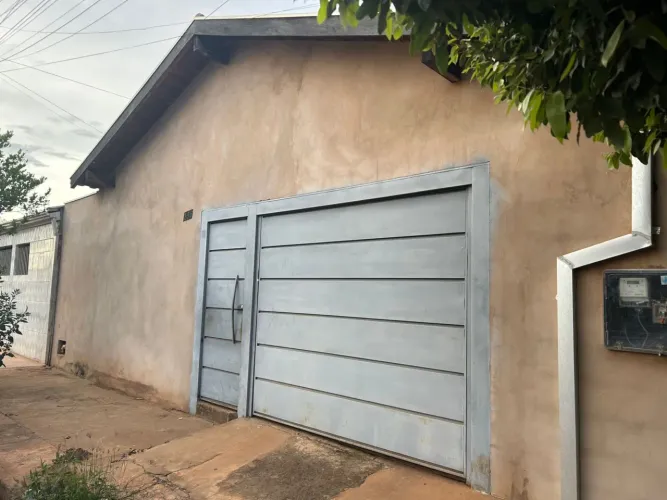 Aluga se casa