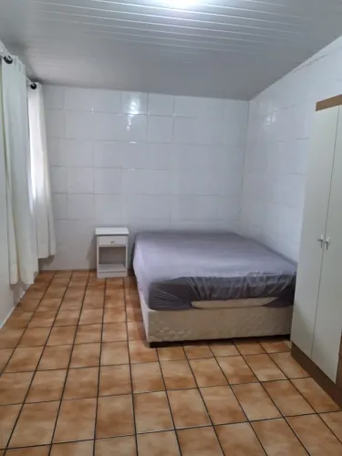 Alugo apartamento mobiliado próximo ao Multihospital Dia no Carianos
