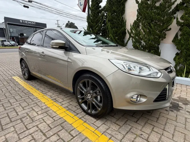 Ford Focus Sedan 2.0 16v/2.0 16V Flex 4P Aut. 2014