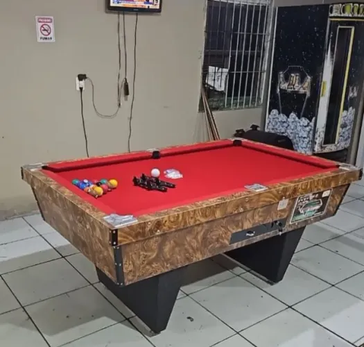 Mesa de Sinuca Comercial Ardósia + Fichas