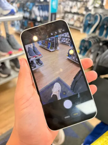 IPhone 16e