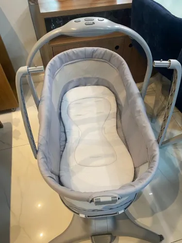 Berço Chicco Premium com Luz - Excelente Estado