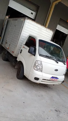 Vendo caminhão e aceita o carro de entrada