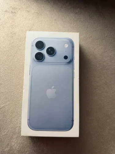 iPhone 18 Pro 256G Glacial