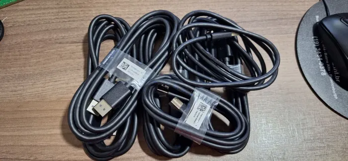 Cabos para monitores Dell (USB B e Display Port) 8 unidades total