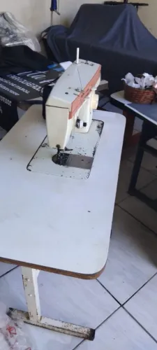 Máquina Singer doméstica