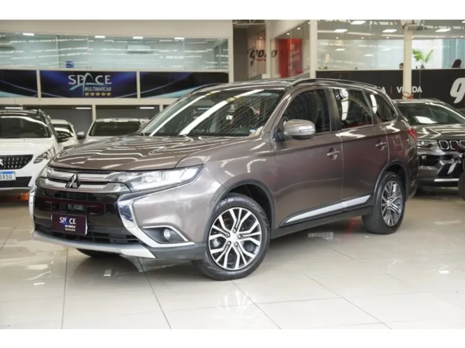 Mitsubishi Outlander Comfort 2.0 16V Aut. 2016