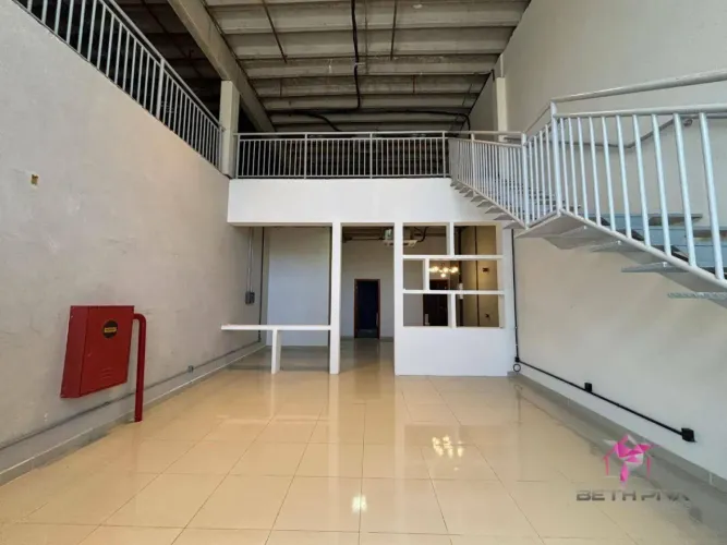 Salão à venda, 190 m² por R$ 640.000,00 - Centro - Leme/SP