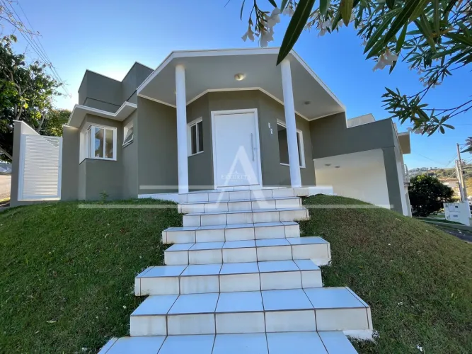 Casa em condomínio à venda - Bragança Paulista