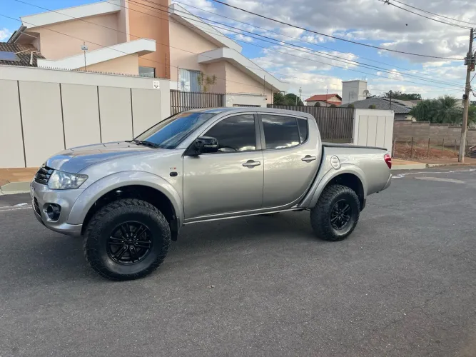 Mitsubishi L200 Triton HPE 3.2 CD TB Int.diesel AUT 2016