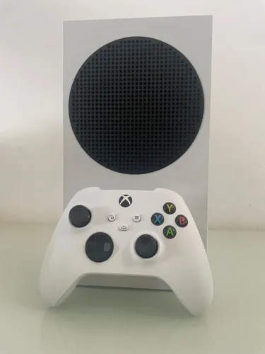 Vende-se Xbox Series s novinho 512gb