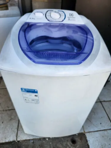 Vendo máquina de lavar 8.5 kilos