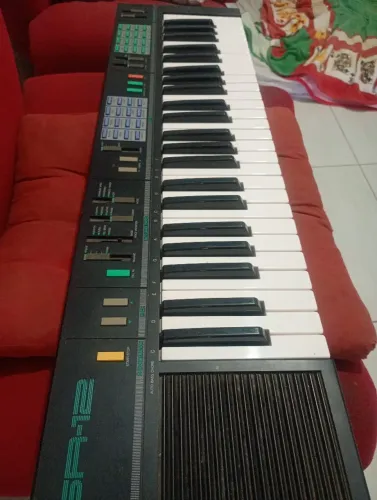 Teclado Yamaha psr12