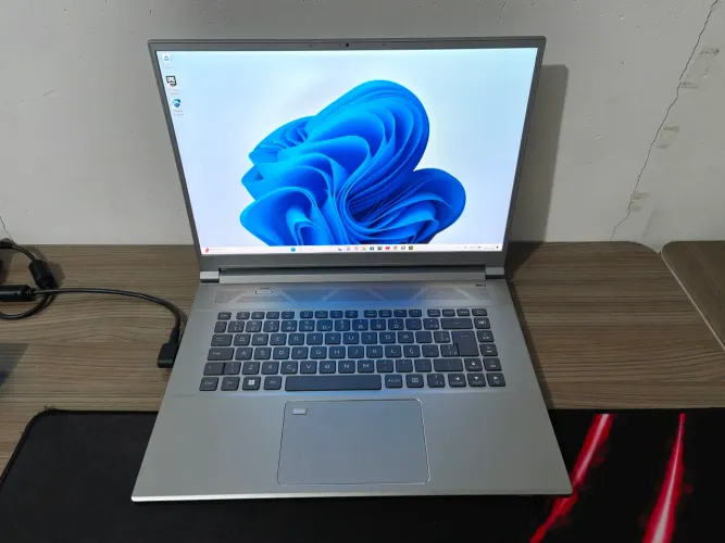 Notebook Gamer Predator Triton 300 SE i7 16gb 1TB RTX 3060 tela 240Hz