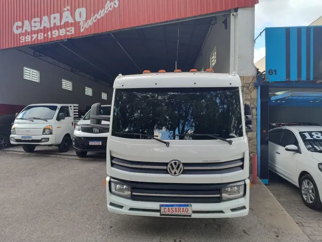 Volkswagen 6-170 plataforma guincho 0km