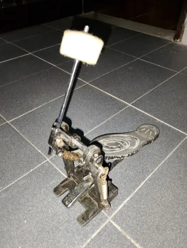 Pedal de bumbo