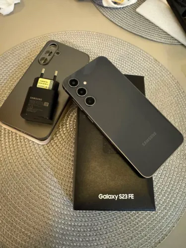 Samsung S23 FE seminovo SEM marcas de uso /Aceito Cartão