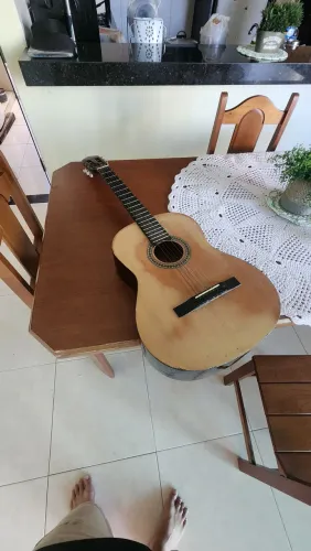 violão giannini semi novo